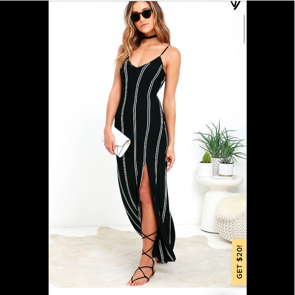 PRICE DROP! Striped LULU’s maxi with tie back
